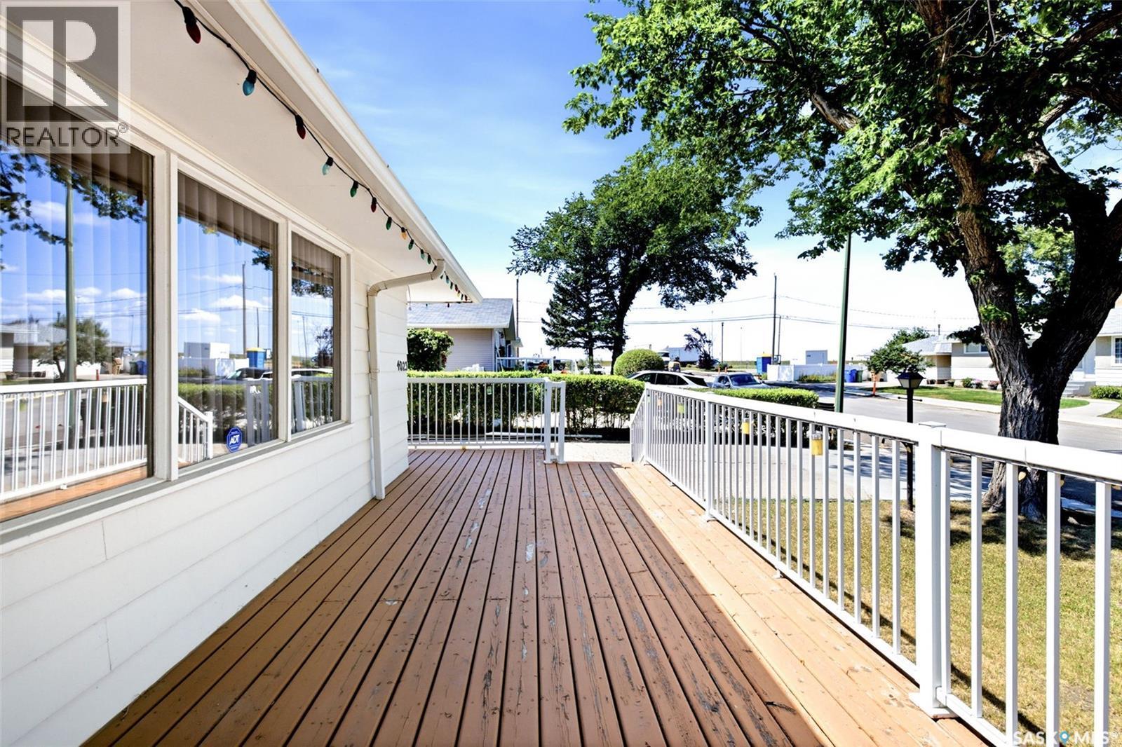 4023 Mcphail Avenue, Regina, SK - Outdoor With Deck Patio Veranda With Exterior