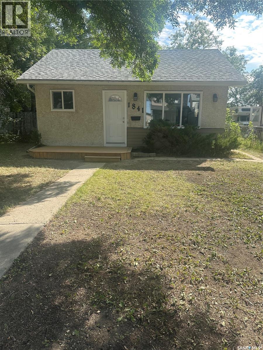 1841 York Street, Regina, SK - Outdoor