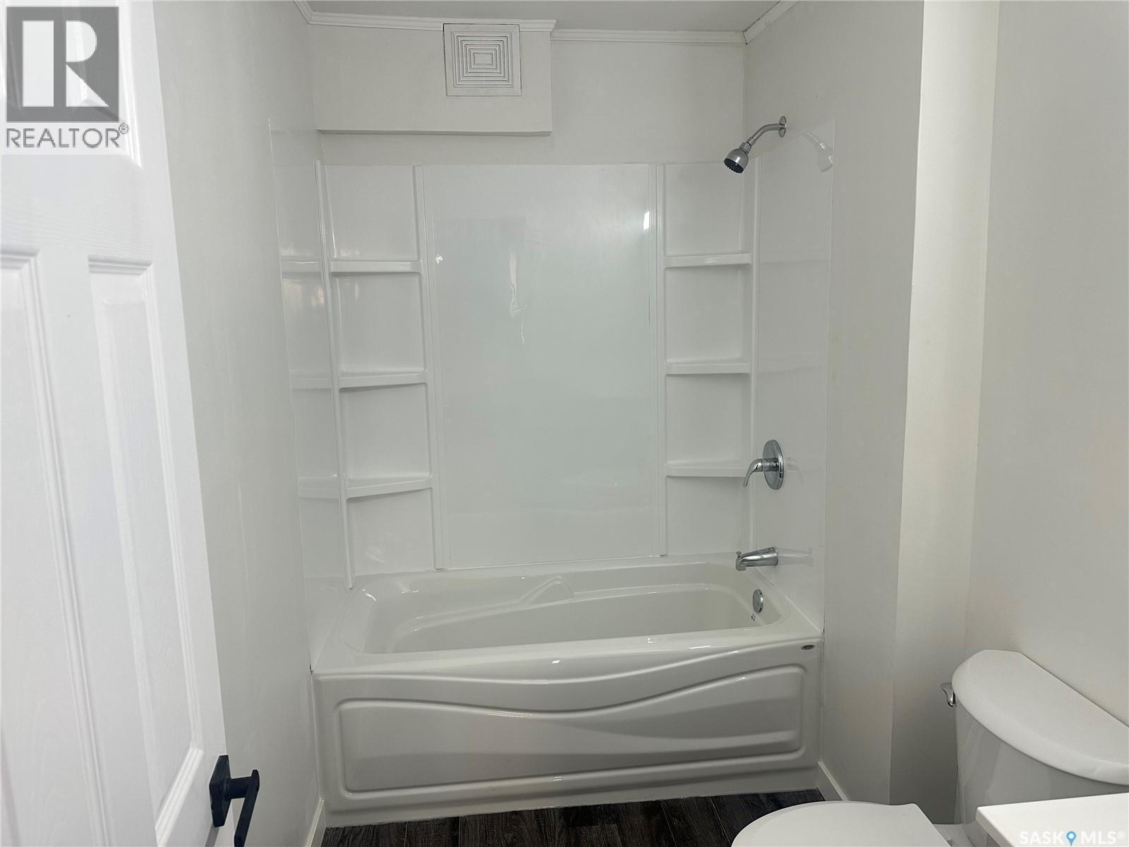 1841 York Street, Regina, SK - Indoor Photo Showing Bathroom