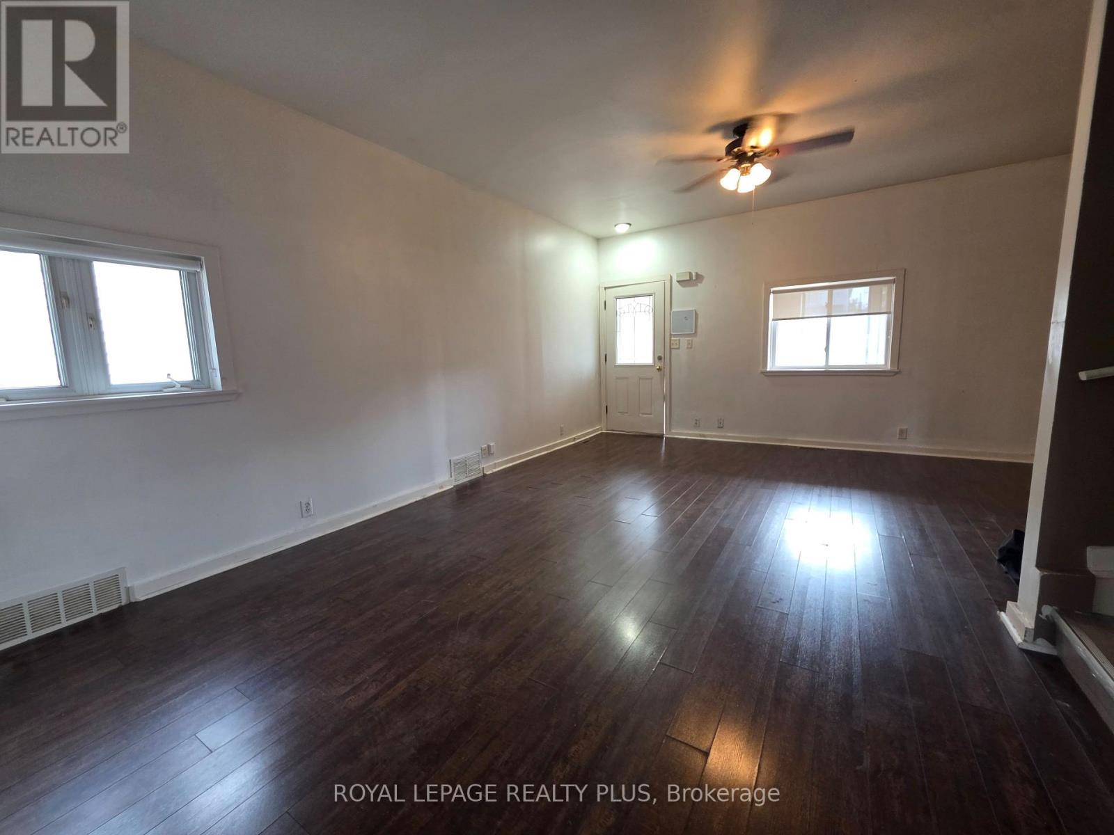 51 Edinburgh Avenue, Hamilton, ON - Indoor Photo Showing Other Room
