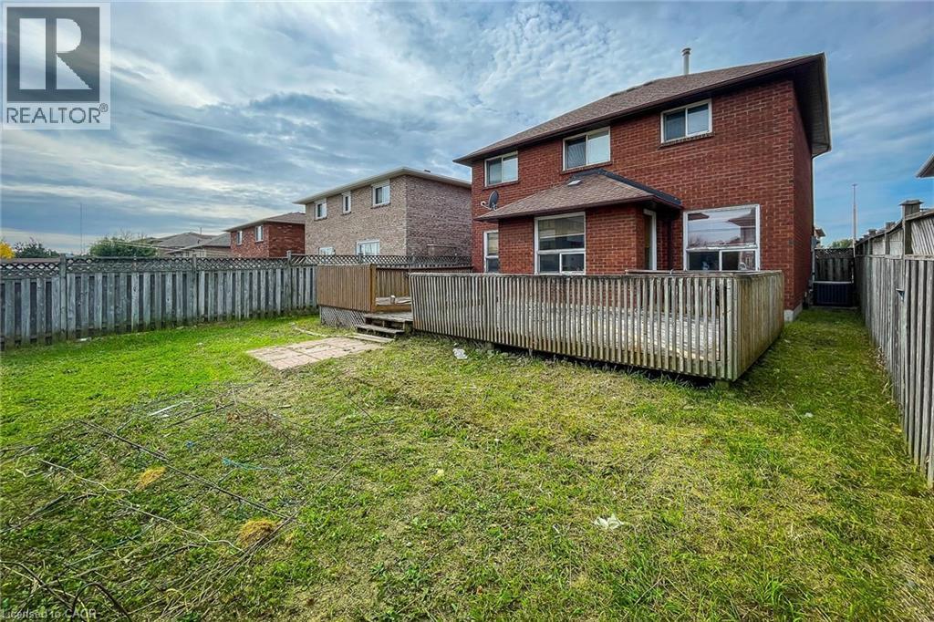 126 Fairington Crescent, Hamilton, ON - Outdoor With Deck Patio Veranda