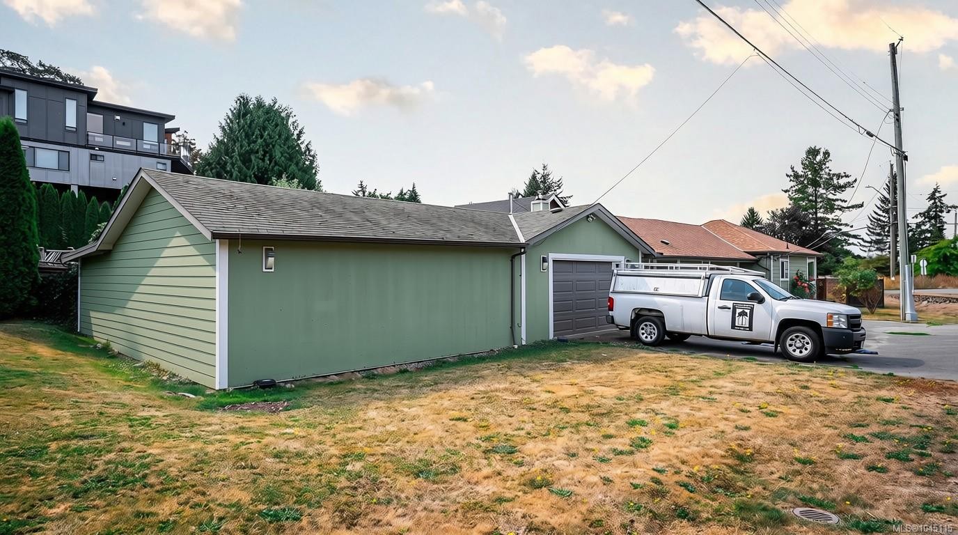 9 Camden Ave, View Royal, BC