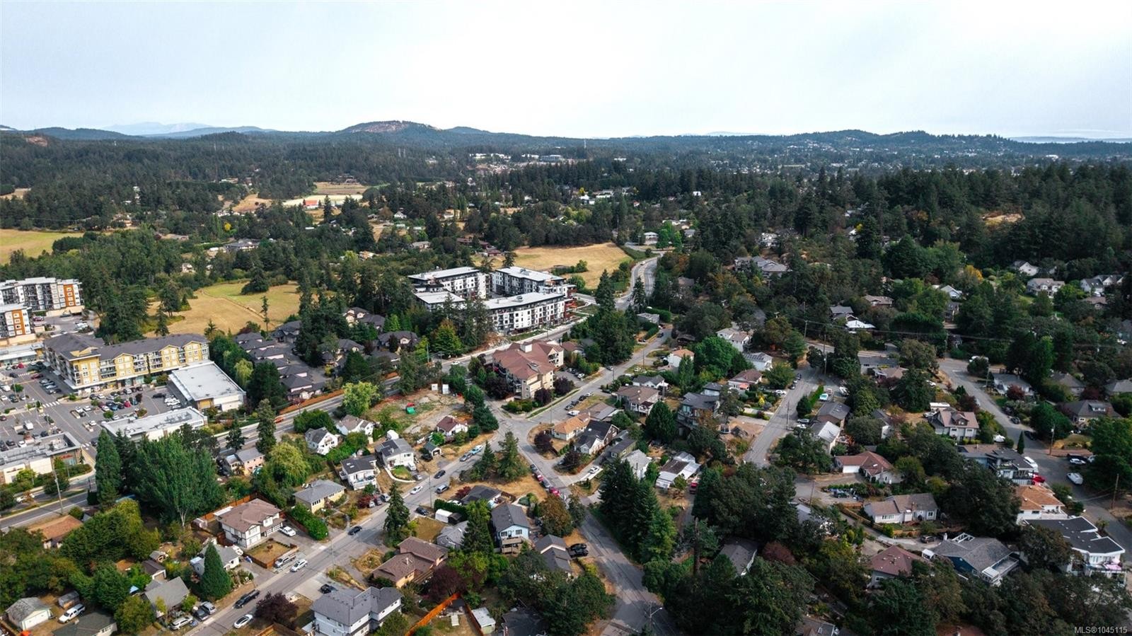 9 Camden Ave, View Royal, BC