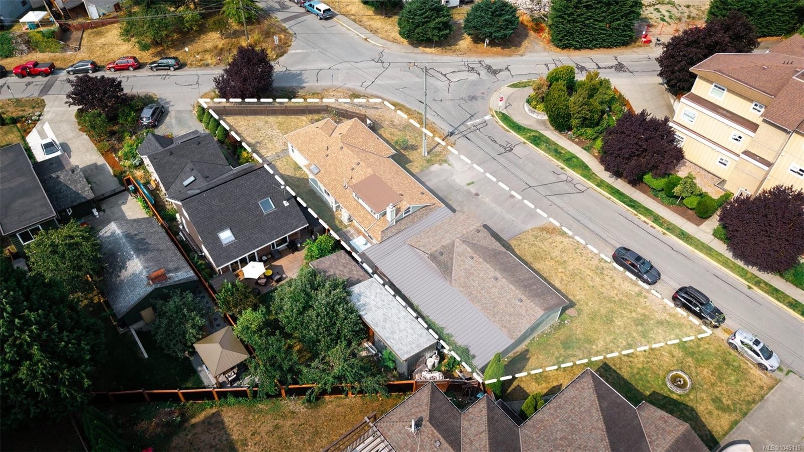 9 Camden Ave, View Royal, BC