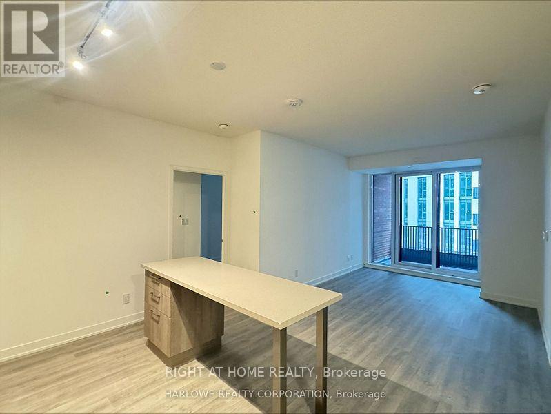 930 - 8119 Birchmount Road, Markham, ON - Indoor