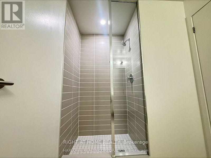 930 - 8119 Birchmount Road, Markham, ON - Indoor