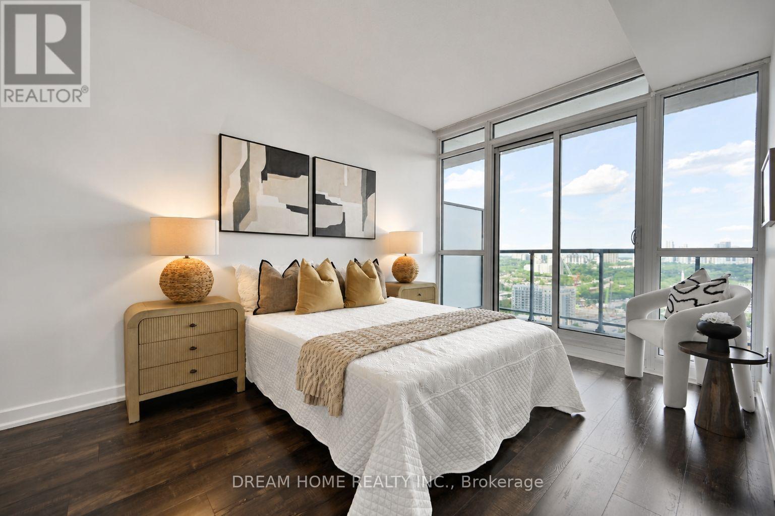 Master Bedroom - 2608 - 121 Mcmahon Drive, Toronto, ON - Indoor Photo Showing Bedroom