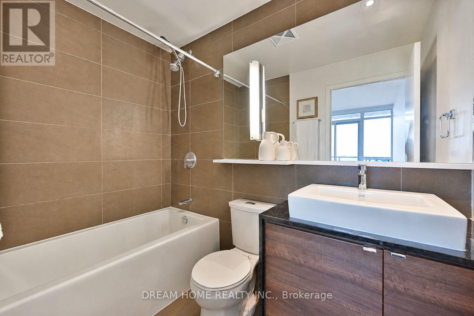 Master Bathroom - 2608 - 121 Mcmahon Drive, Toronto, ON - Indoor Photo Showing Bathroom