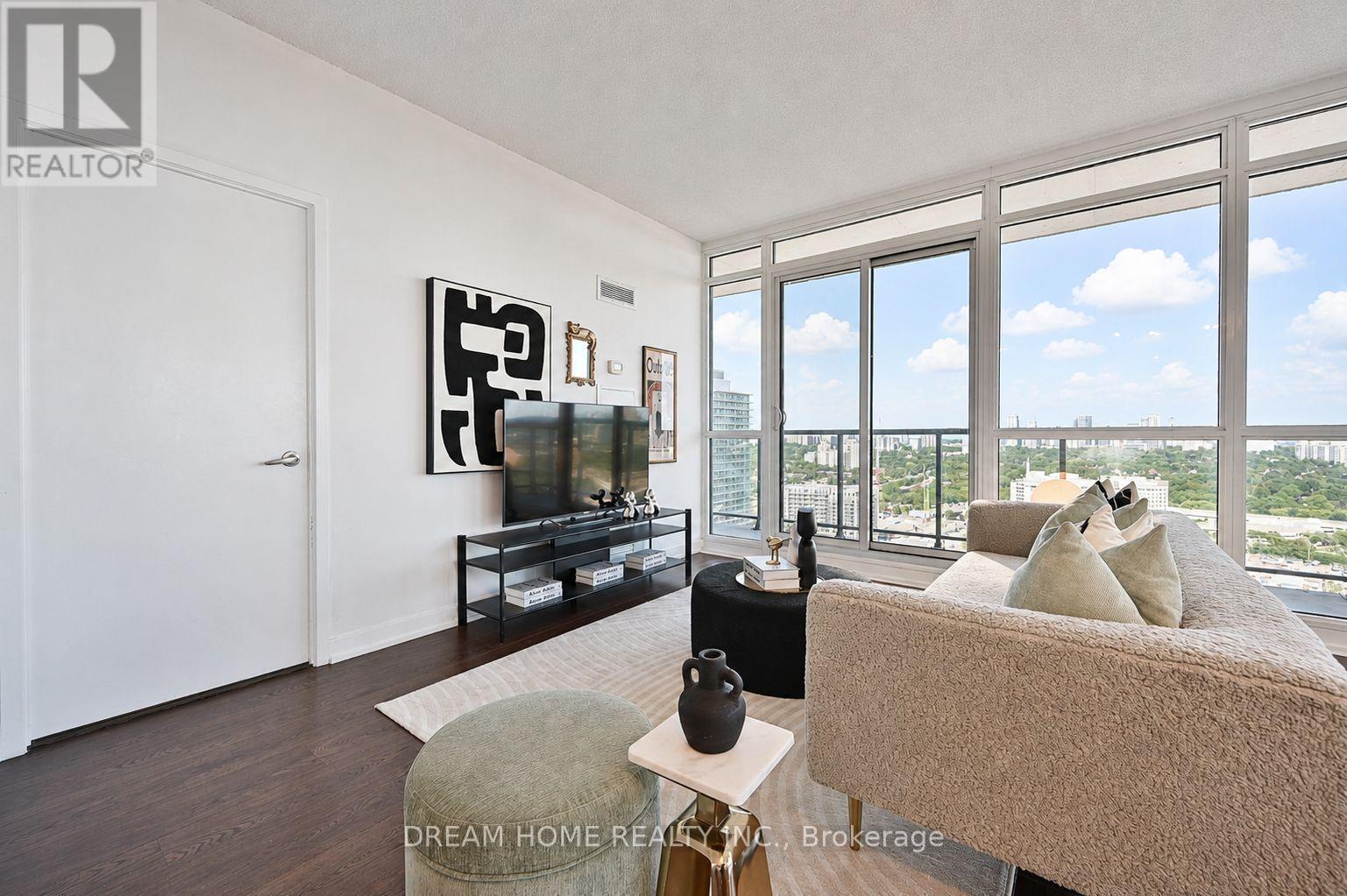 2608 - 121 Mcmahon Drive, Toronto, ON - Indoor Photo Showing Living Room