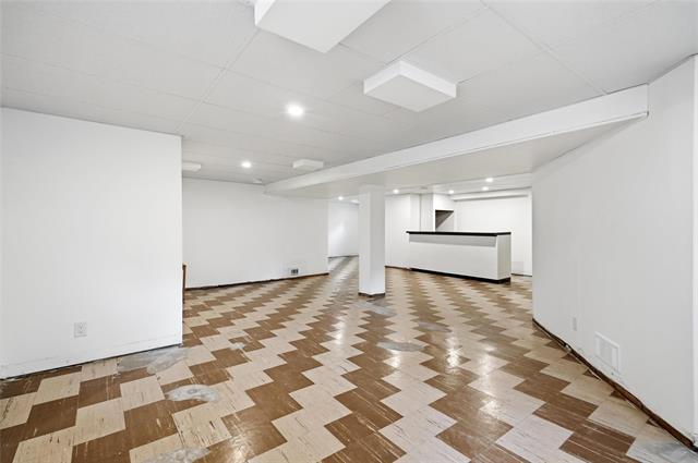 424 Dunrobin Ave, Winnipeg, MB - Indoor Photo Showing Other Room