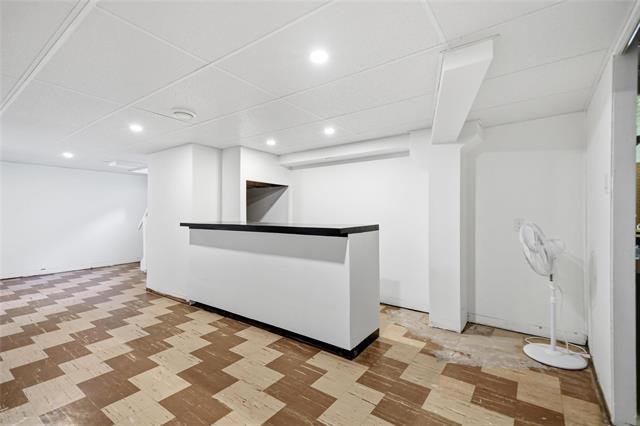 424 Dunrobin Ave, Winnipeg, MB - Indoor