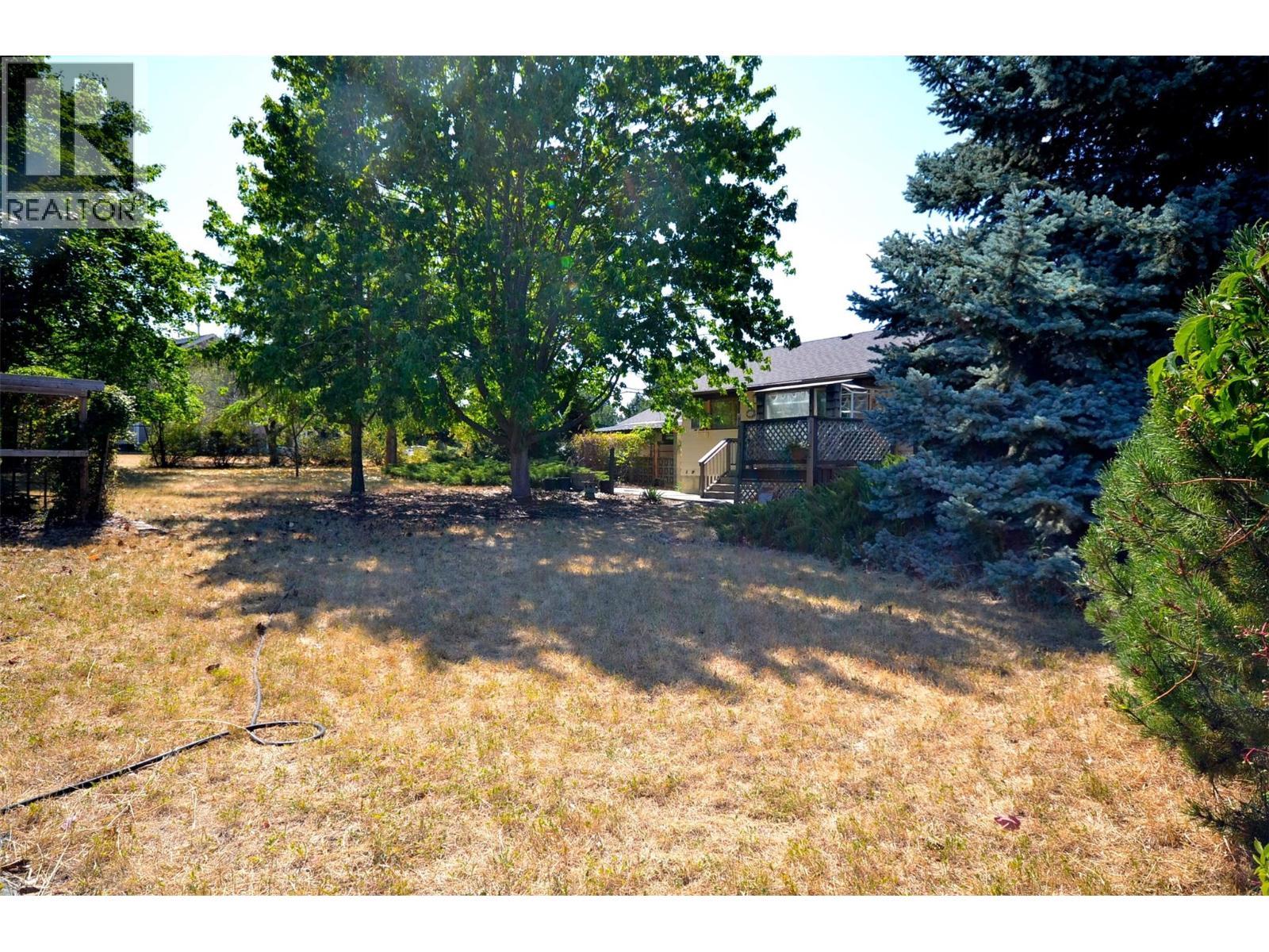 7609 Cunliffe Road, Coldstream, BC - Outdoor