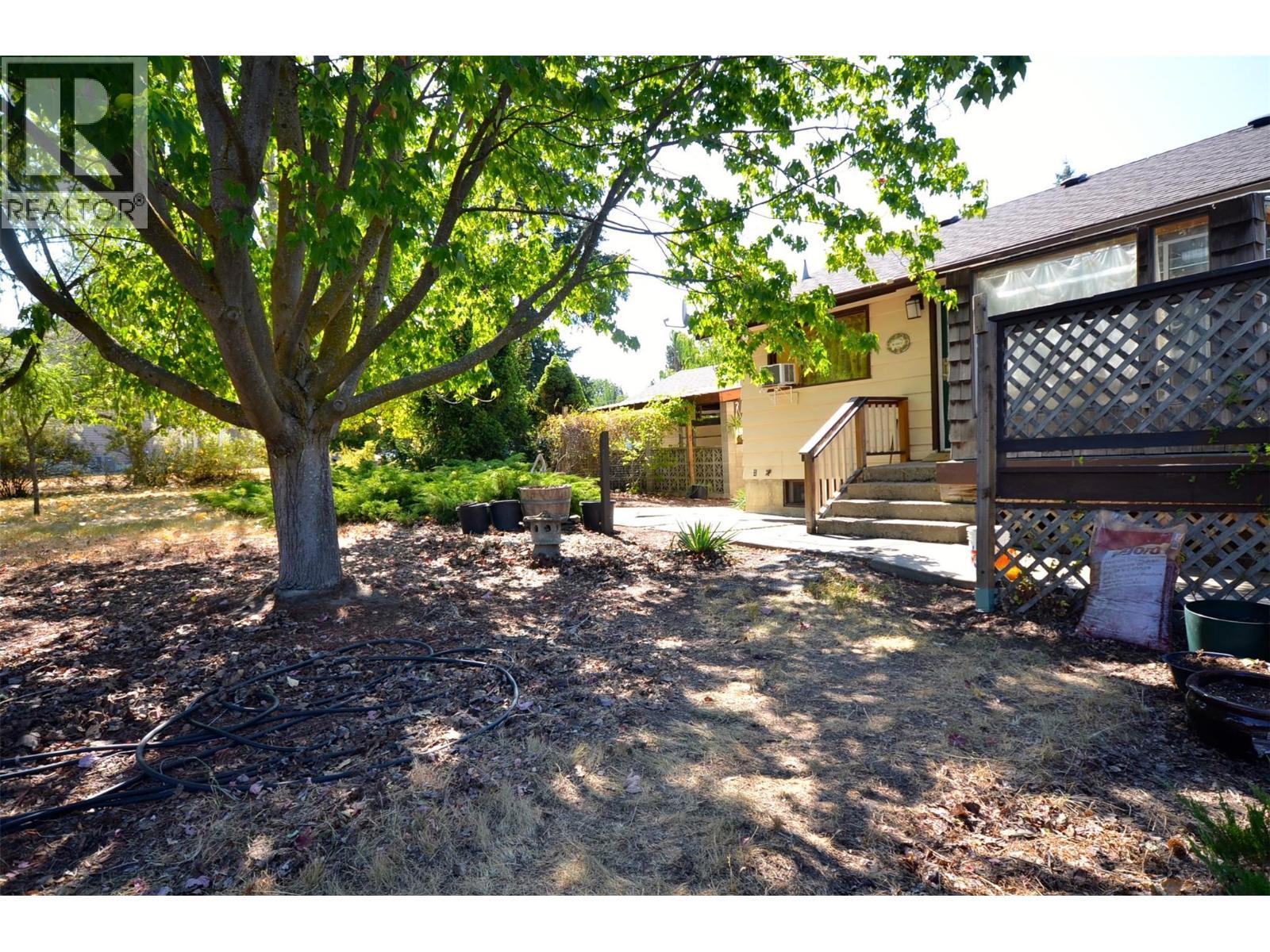 7609 Cunliffe Road, Coldstream, BC - Outdoor