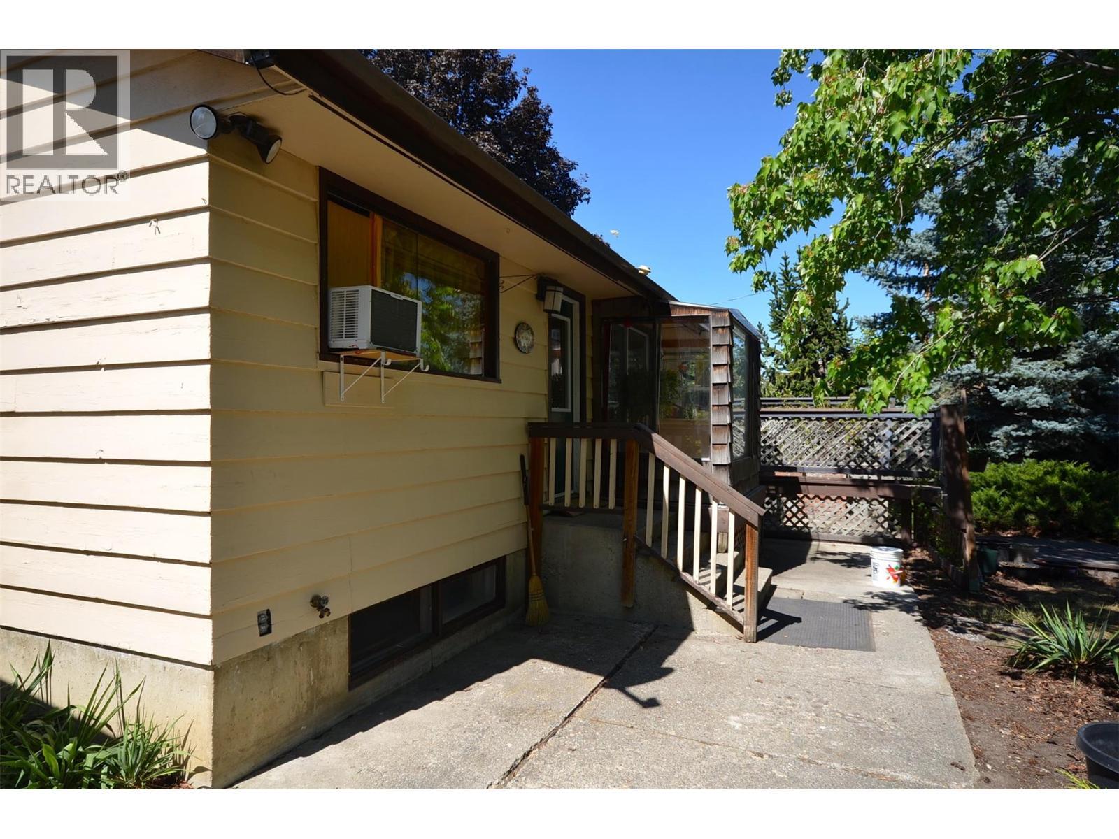 7609 Cunliffe Road, Coldstream, BC - Outdoor With Exterior