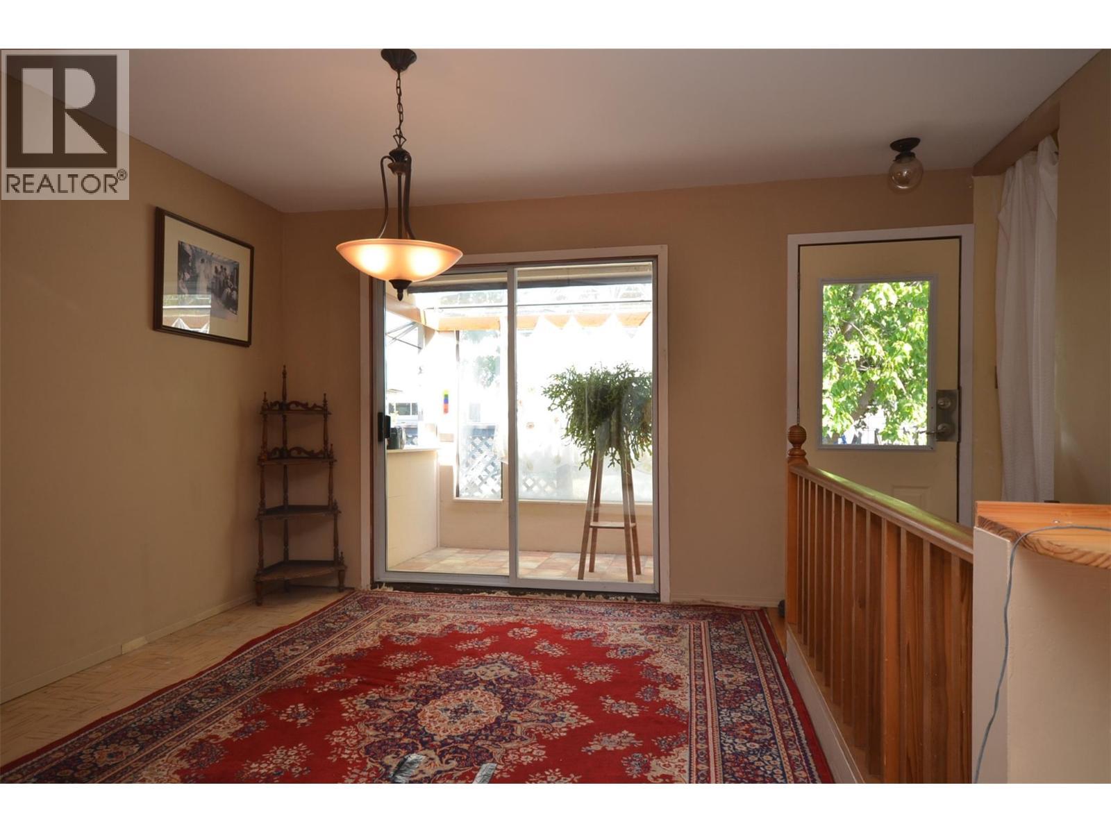 7609 Cunliffe Road, Coldstream, BC - Indoor Photo Showing Other Room