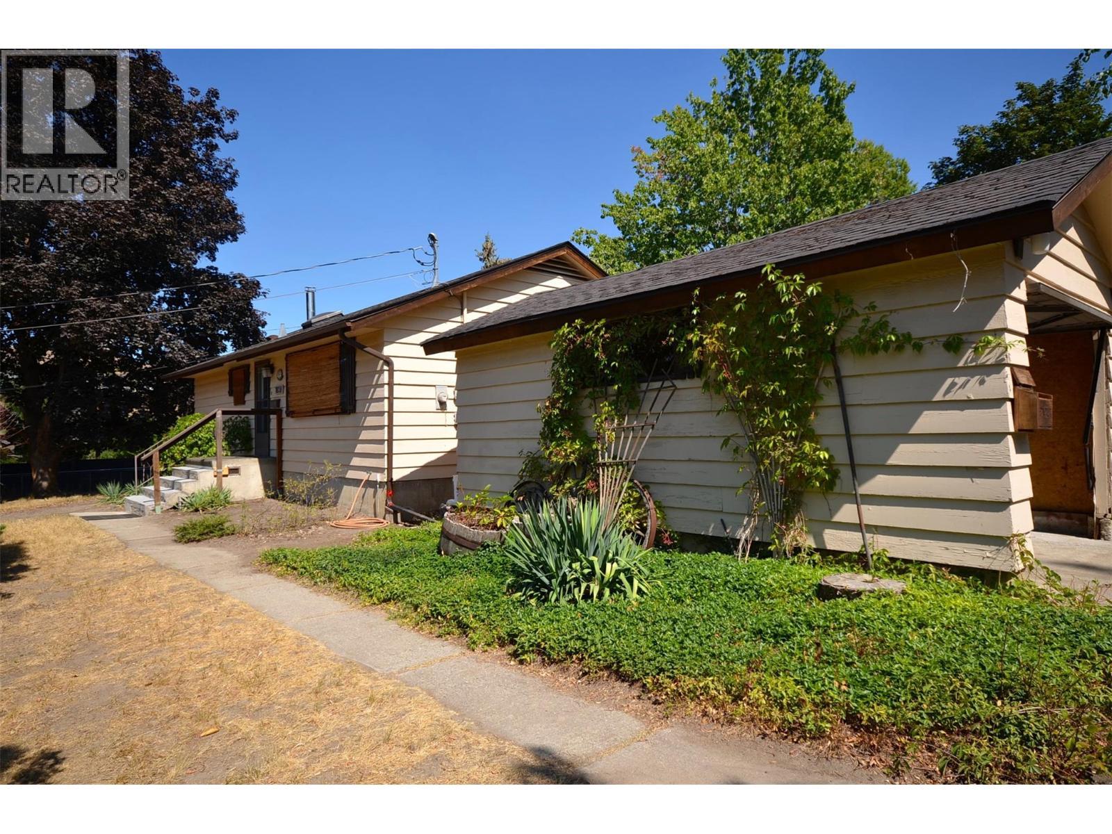 7609 Cunliffe Road, Coldstream, BC - Outdoor With Exterior