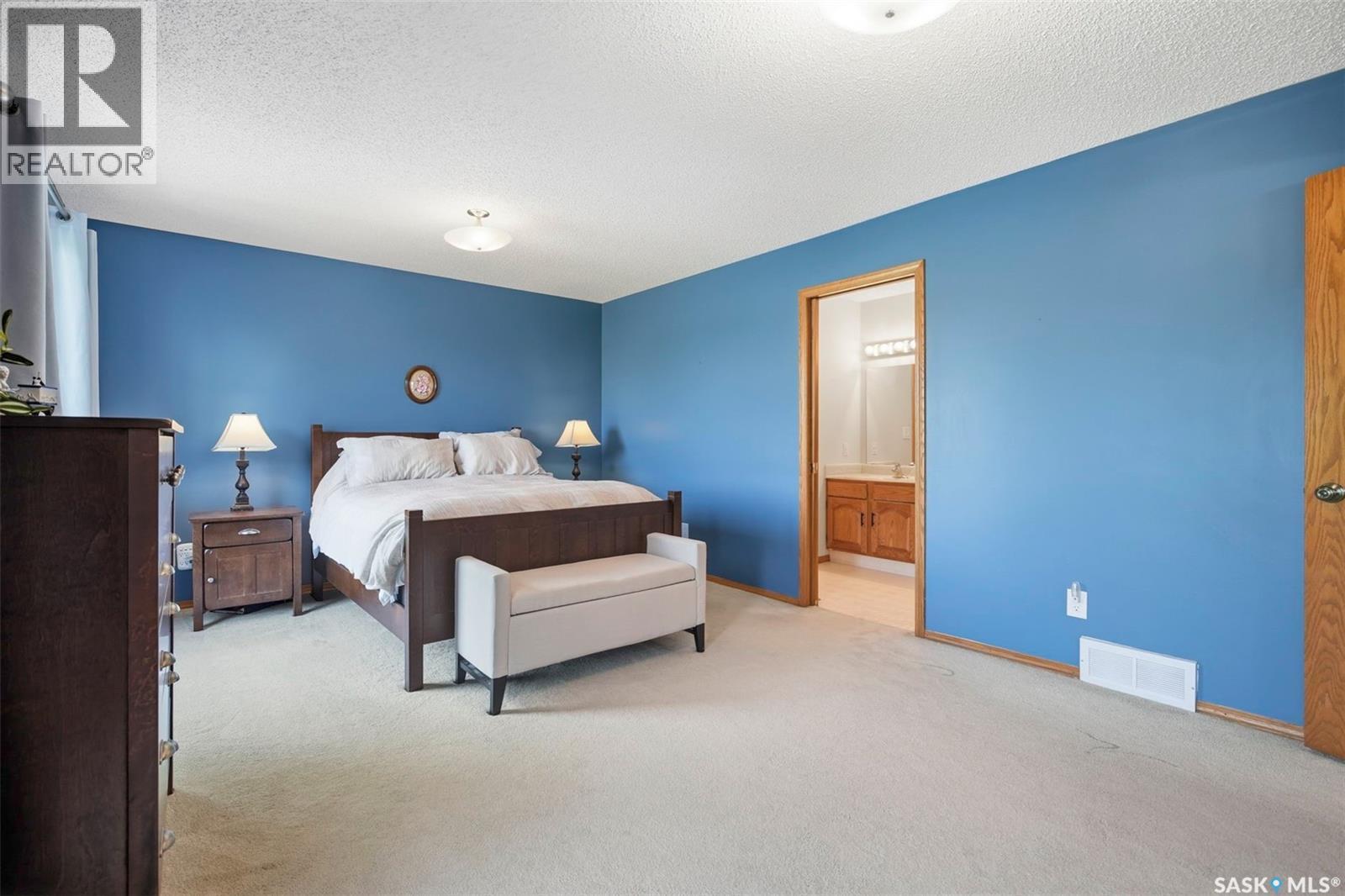 306 Whitewood Road, Saskatoon, SK - Indoor Photo Showing Bedroom