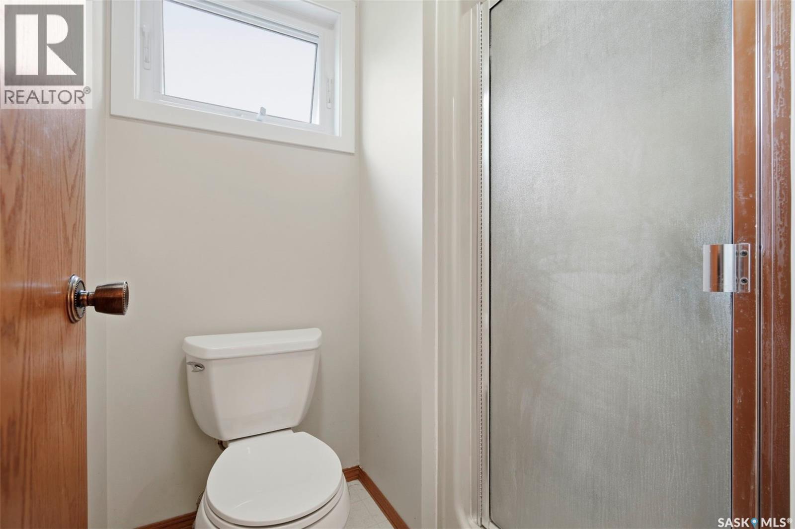 306 Whitewood Road, Saskatoon, SK - Indoor Photo Showing Bathroom