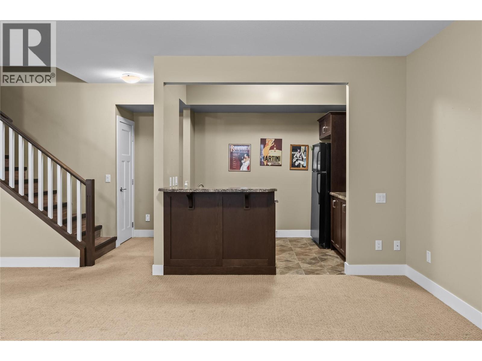 2421 Glacier Court Unit# 2, Kelowna, BC - Indoor Photo Showing Other Room