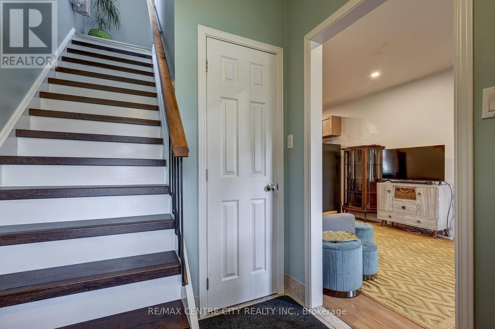 169 Wellington Street, St. Thomas, ON - Indoor Photo Showing Other Room