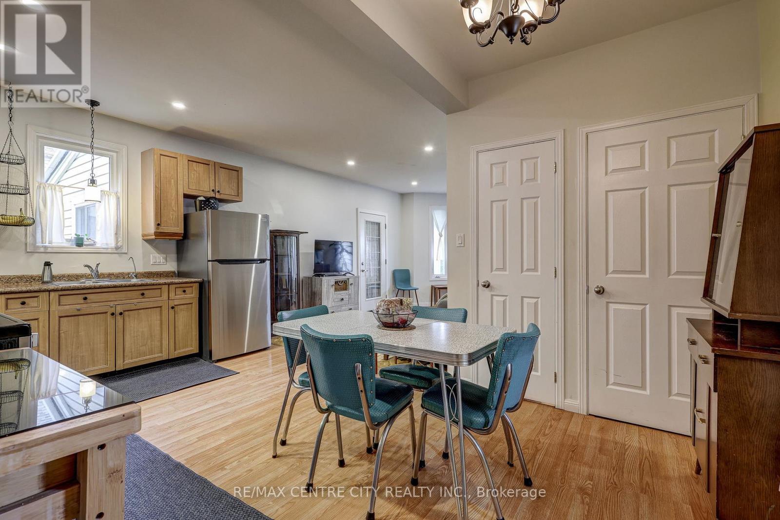 169 Wellington Street, St. Thomas, ON - Indoor