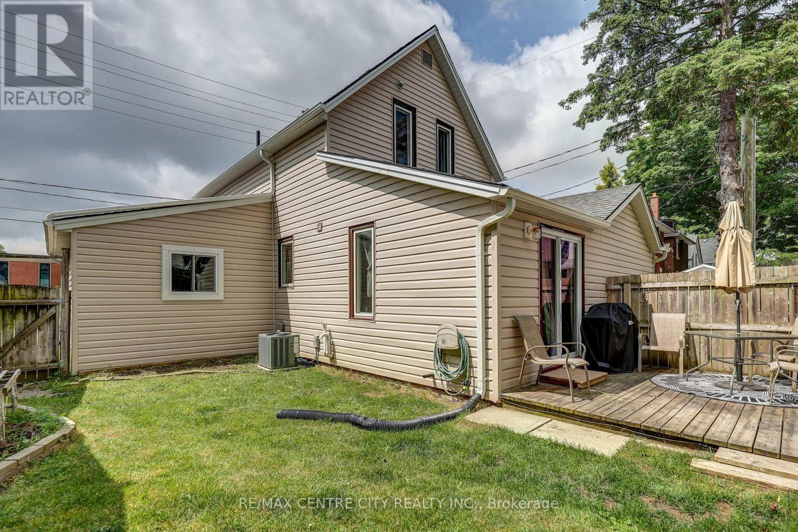 169 Wellington Street, St. Thomas, ON - Outdoor With Deck Patio Veranda