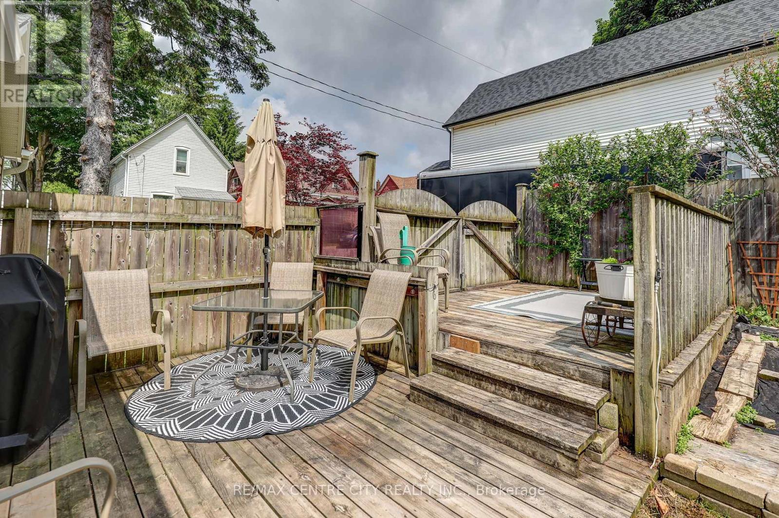169 Wellington Street, St. Thomas, ON - Outdoor With Deck Patio Veranda With Exterior