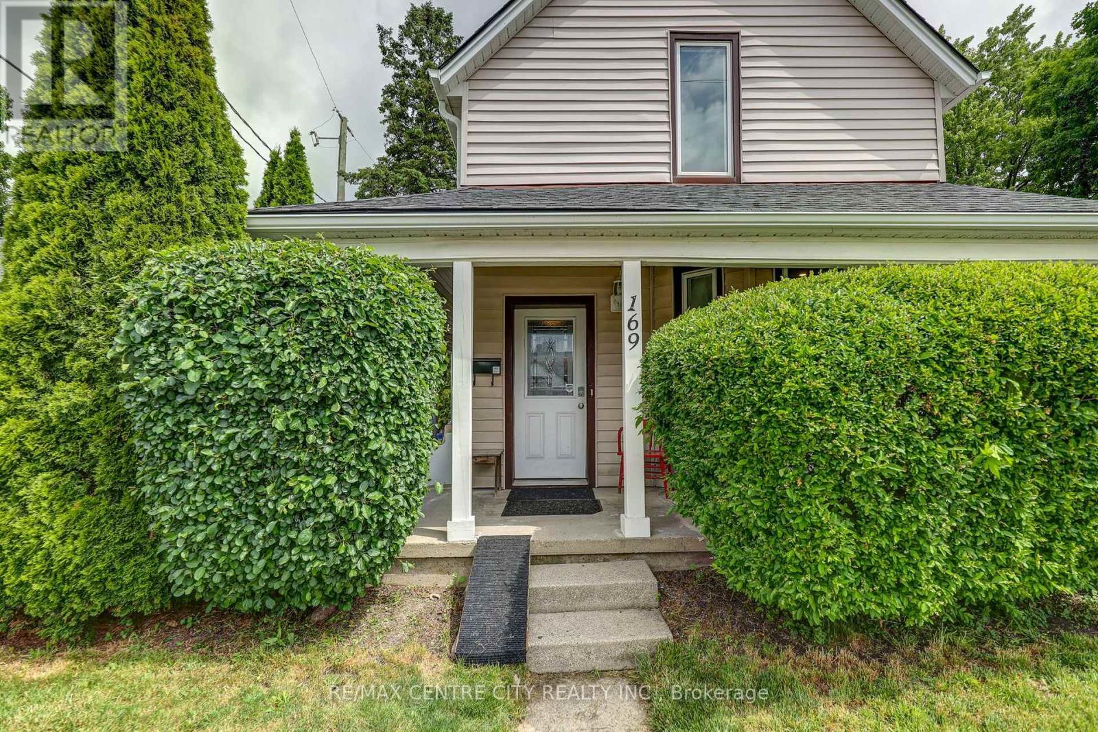169 Wellington Street, St. Thomas, ON - Outdoor With Deck Patio Veranda