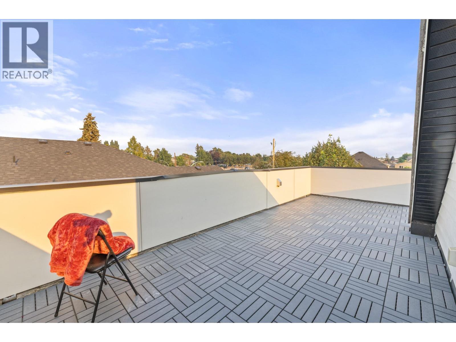 830 Glenwood Avenue Unit# 2, Kelowna, BC - Outdoor