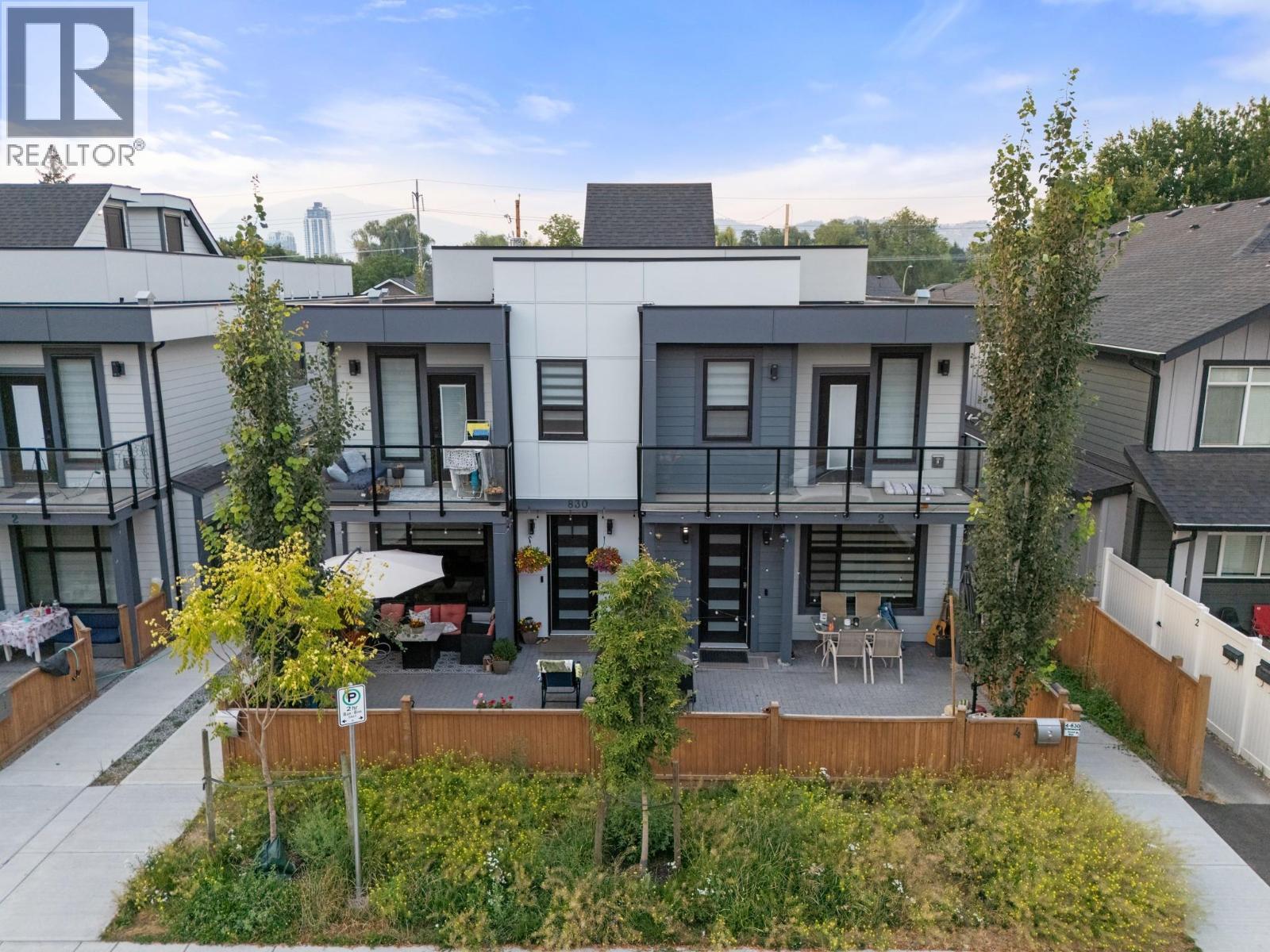 830 Glenwood Avenue Unit# 2, Kelowna, BC - Outdoor With Balcony With Deck Patio Veranda