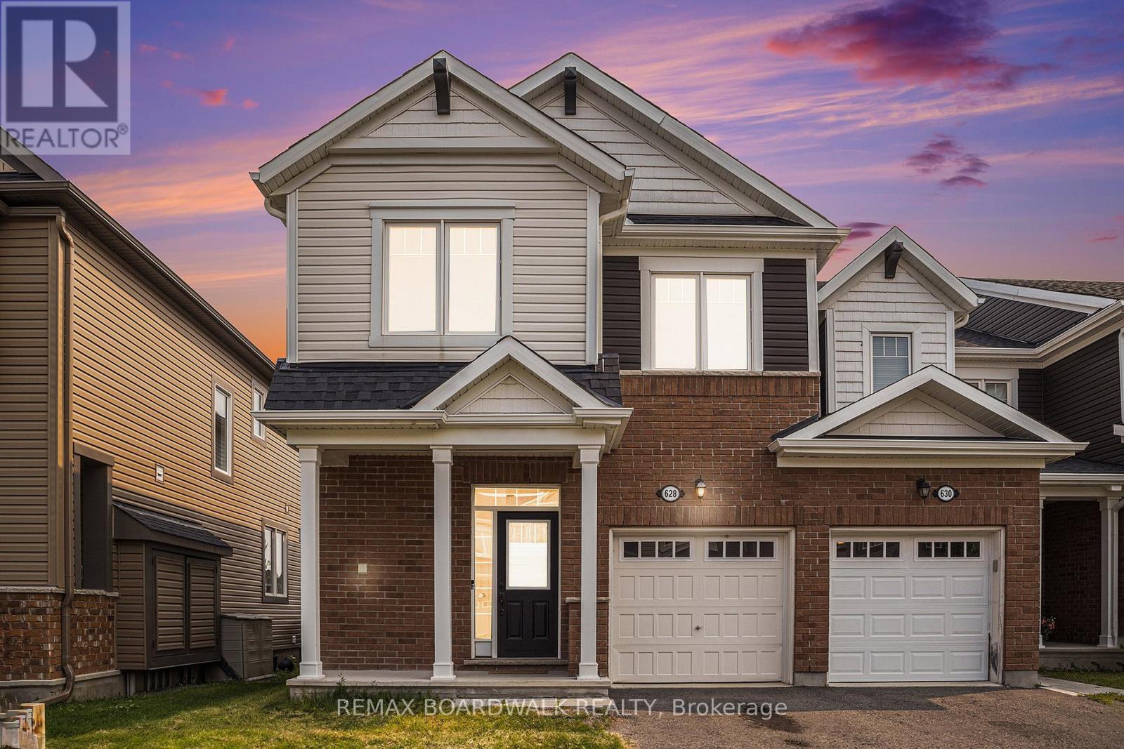 628 Monardia Way, Ottawa, ON - Outdoor With Facade