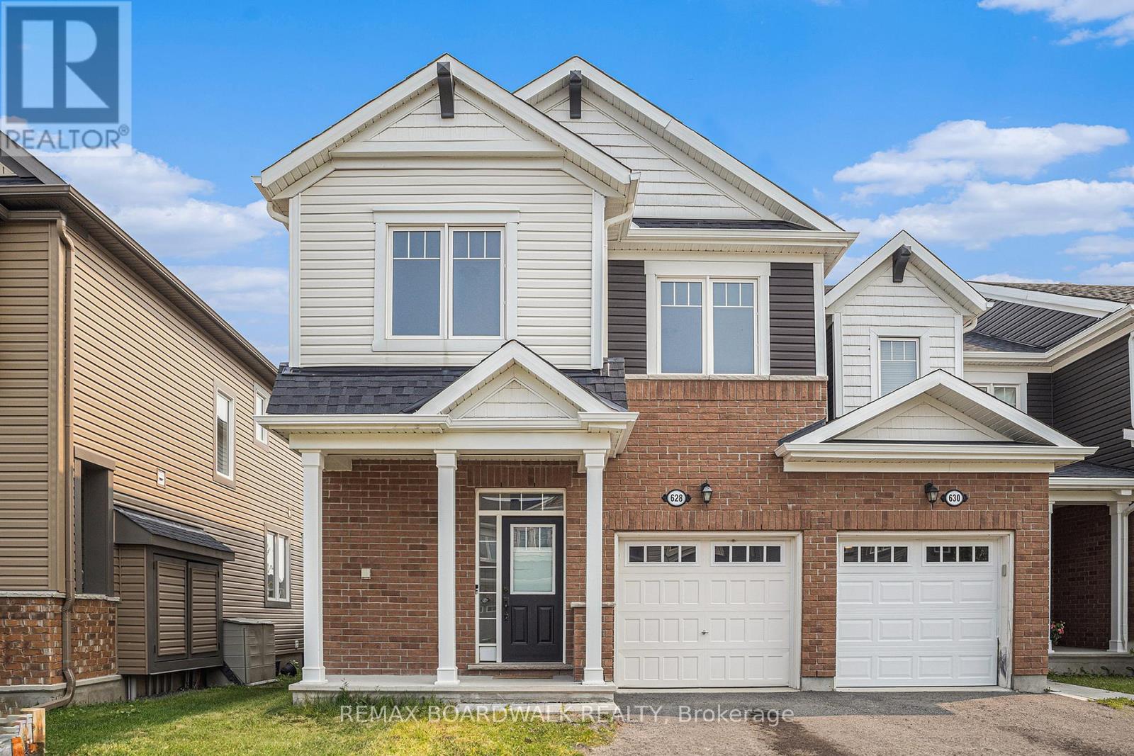 628 Monardia Way, Ottawa, ON - Outdoor With Facade