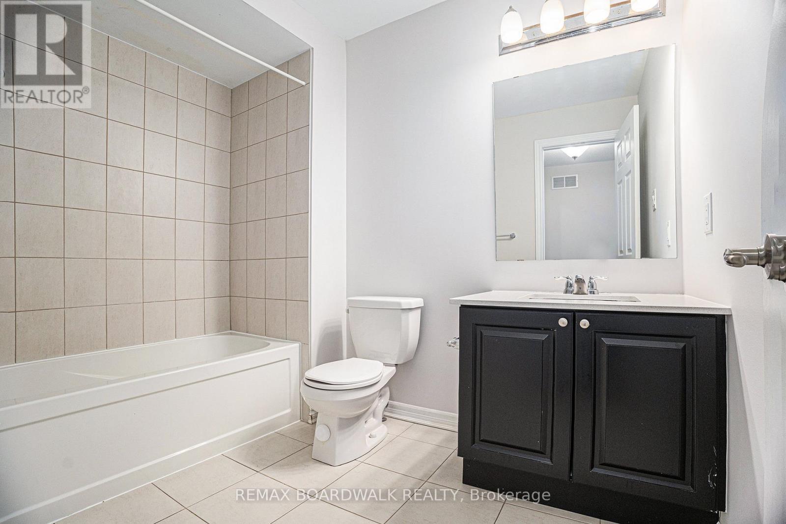 628 Monardia Way, Ottawa, ON - Indoor Photo Showing Bathroom