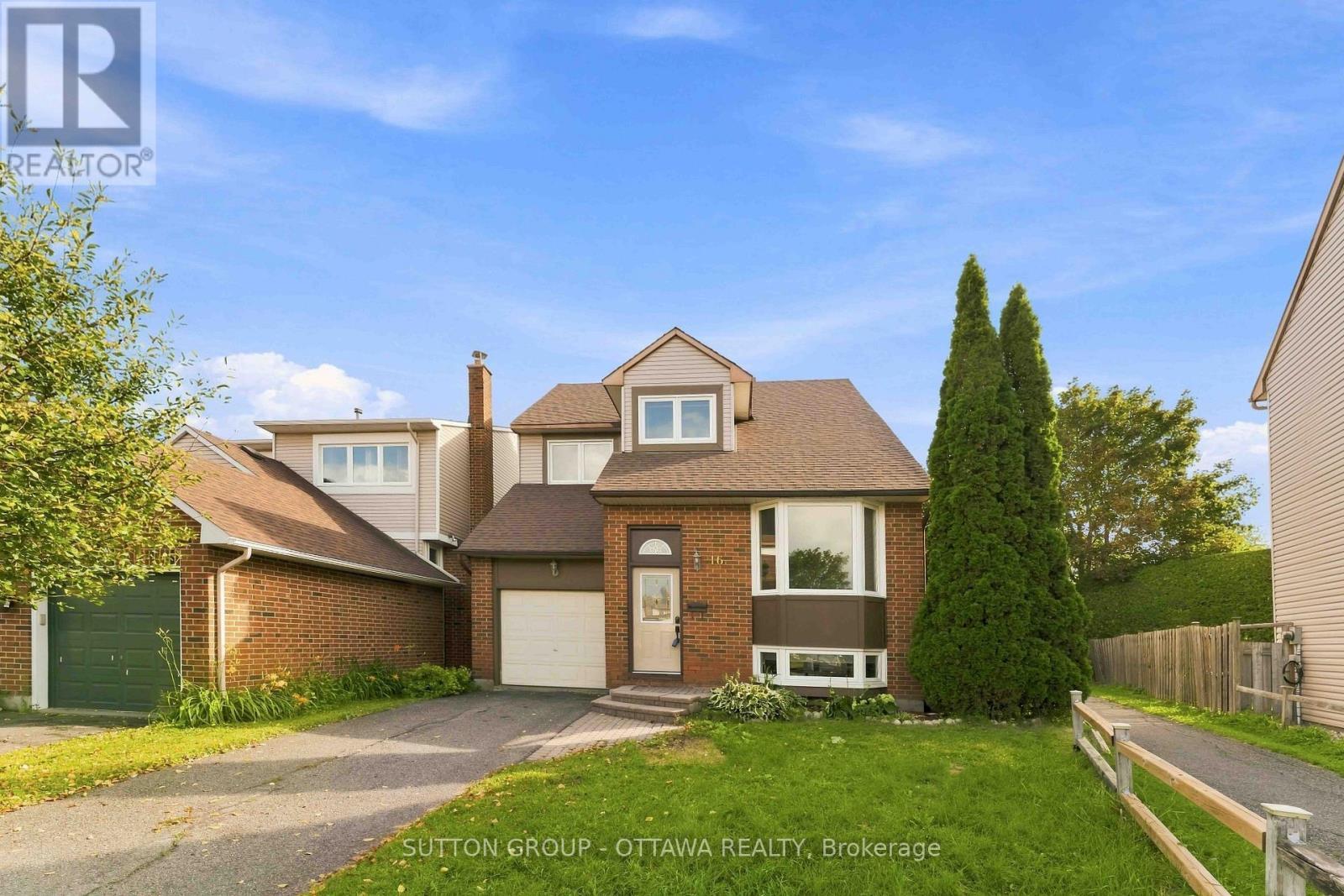 16 Crimson Gate, Ottawa, ON - Outdoor