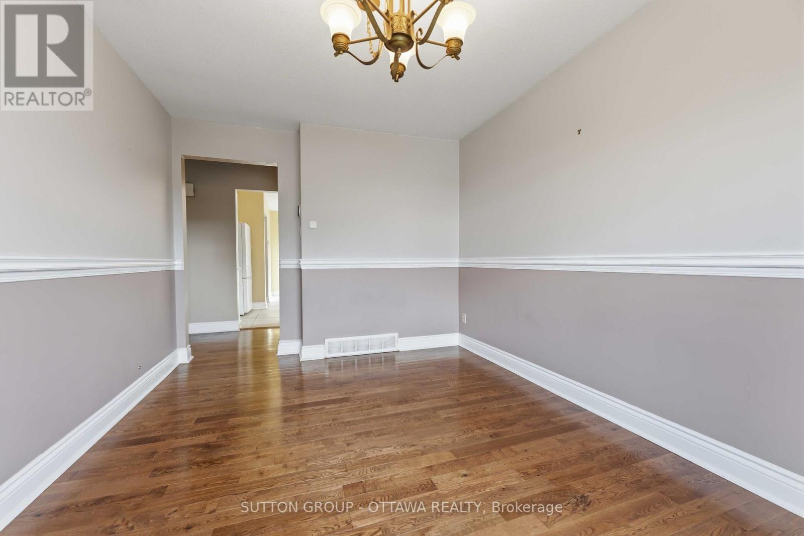 16 Crimson Gate, Ottawa, ON - Indoor Photo Showing Other Room
