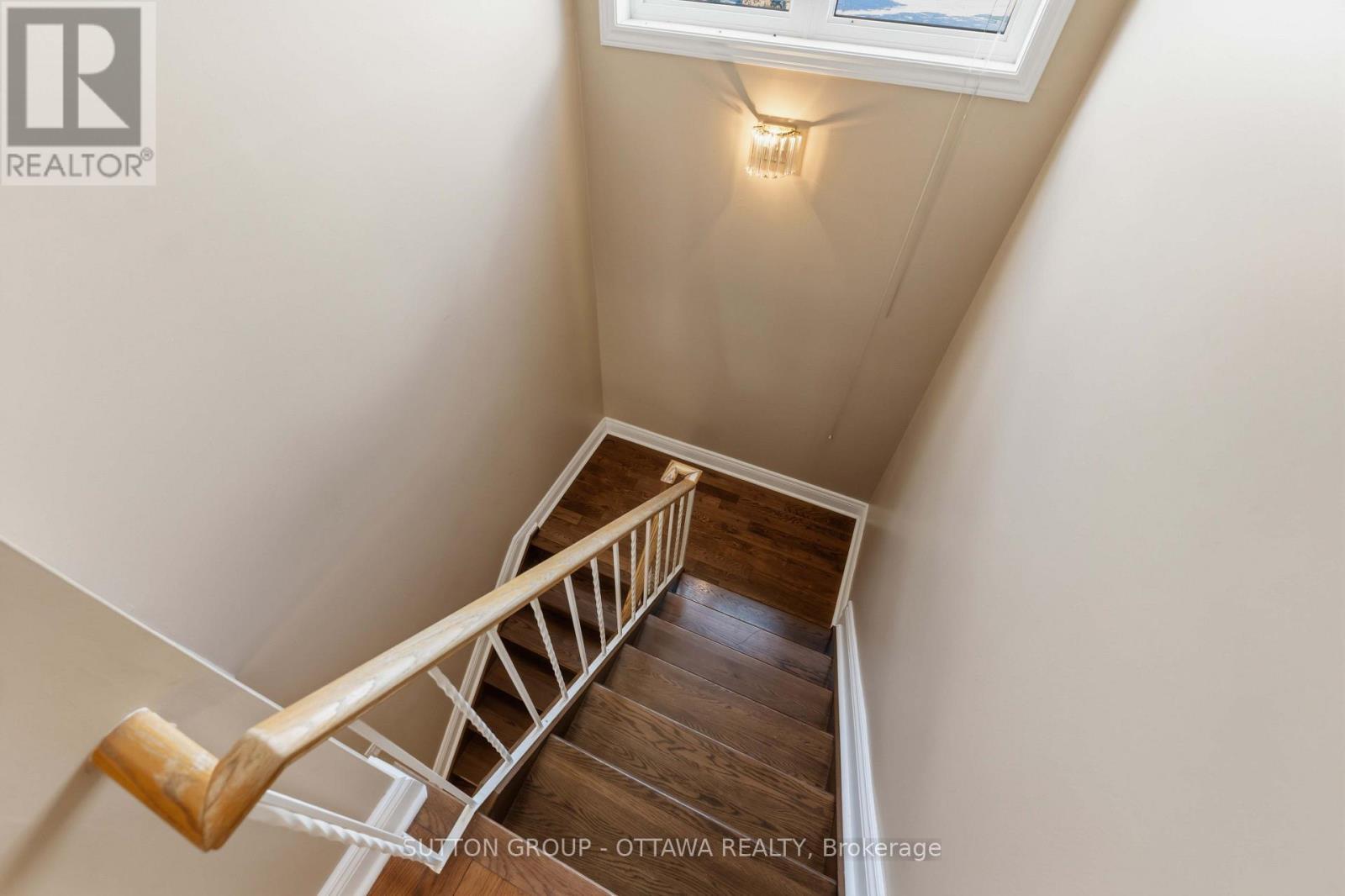 16 Crimson Gate, Ottawa, ON - Indoor Photo Showing Other Room