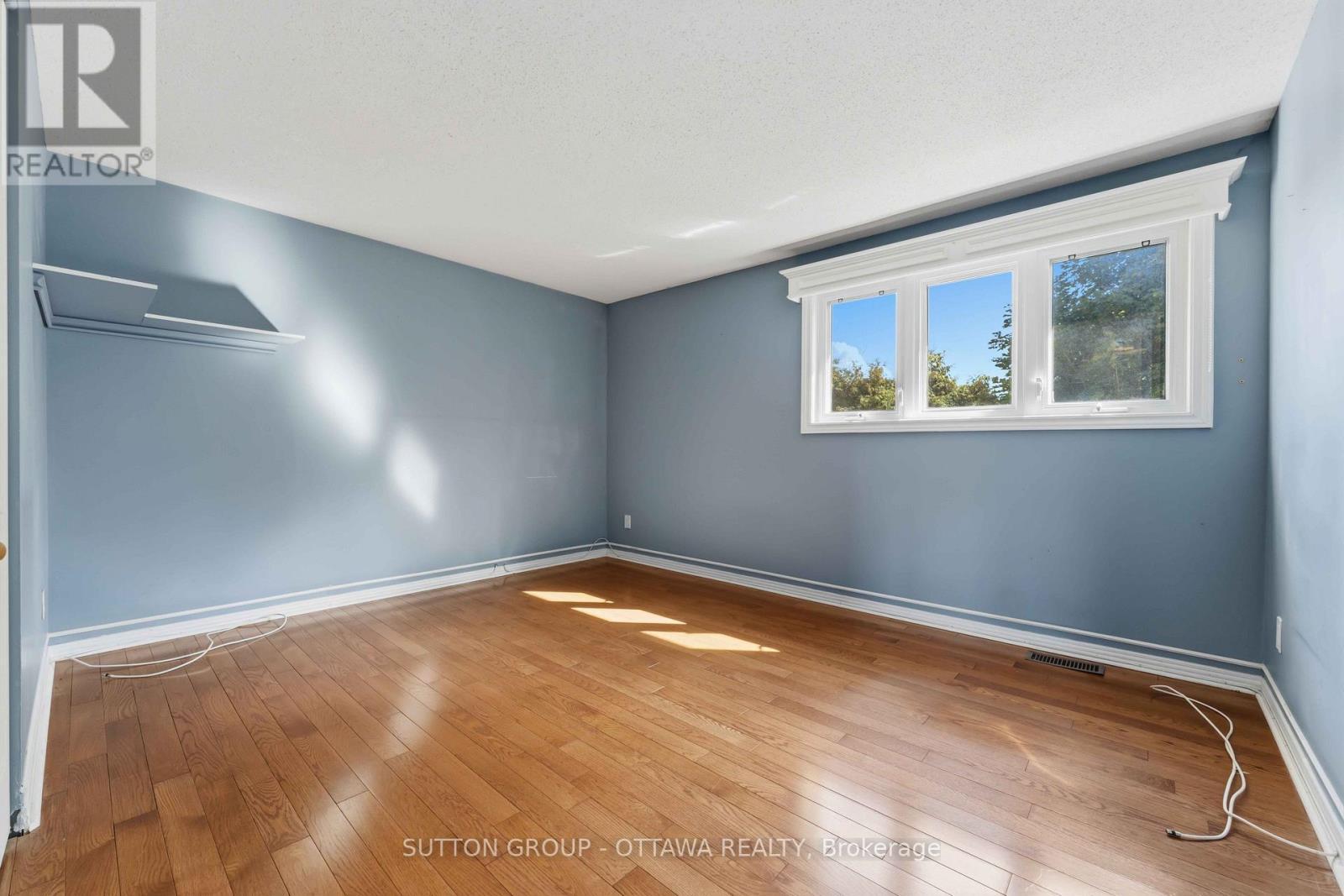 16 Crimson Gate, Ottawa, ON - Indoor Photo Showing Other Room
