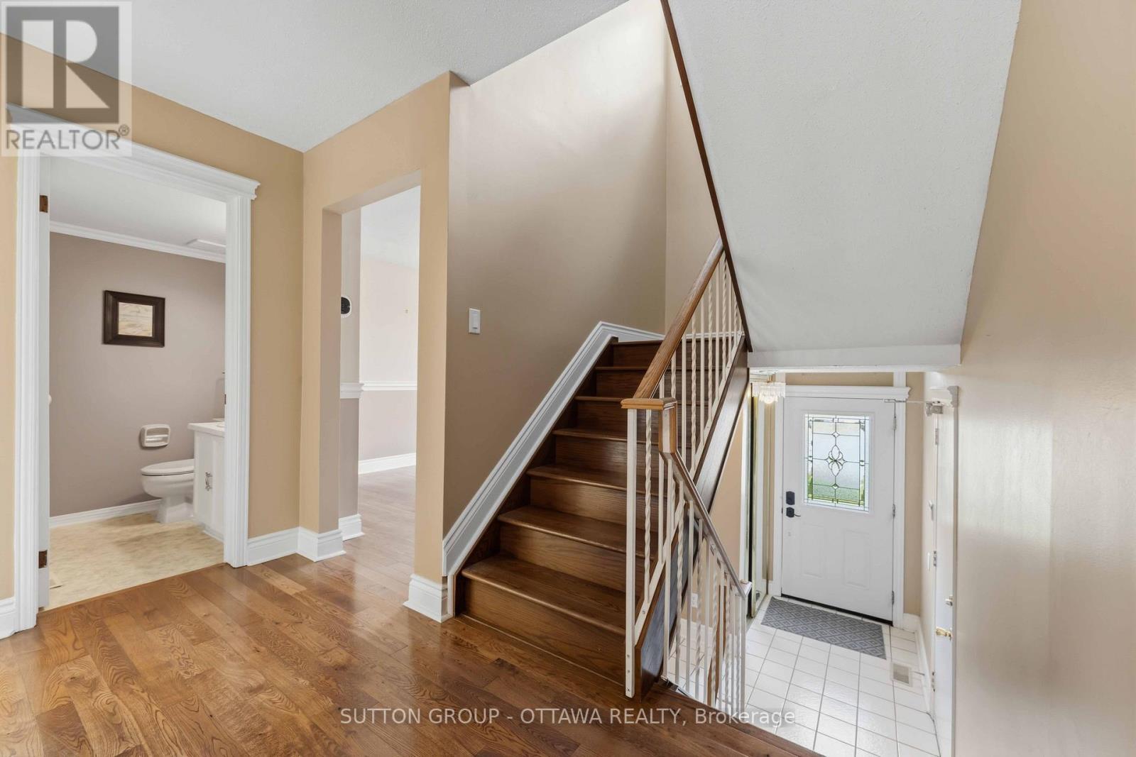 16 Crimson Gate, Ottawa, ON - Indoor Photo Showing Other Room