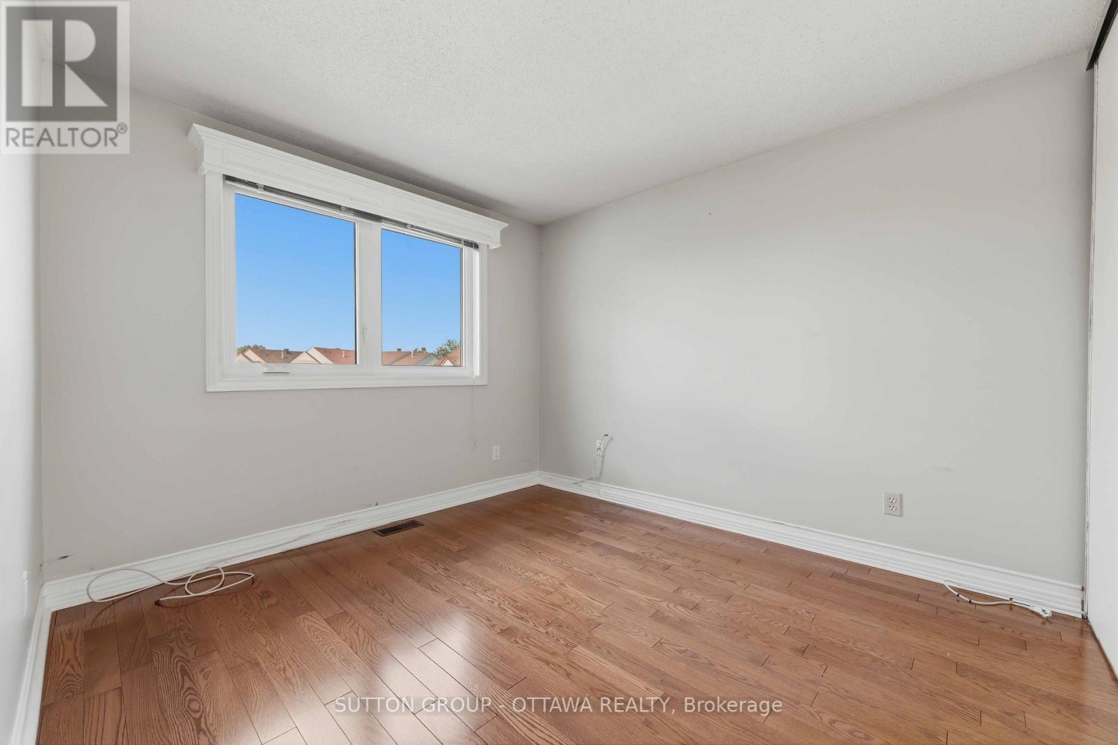 16 Crimson Gate, Ottawa, ON - Indoor Photo Showing Other Room