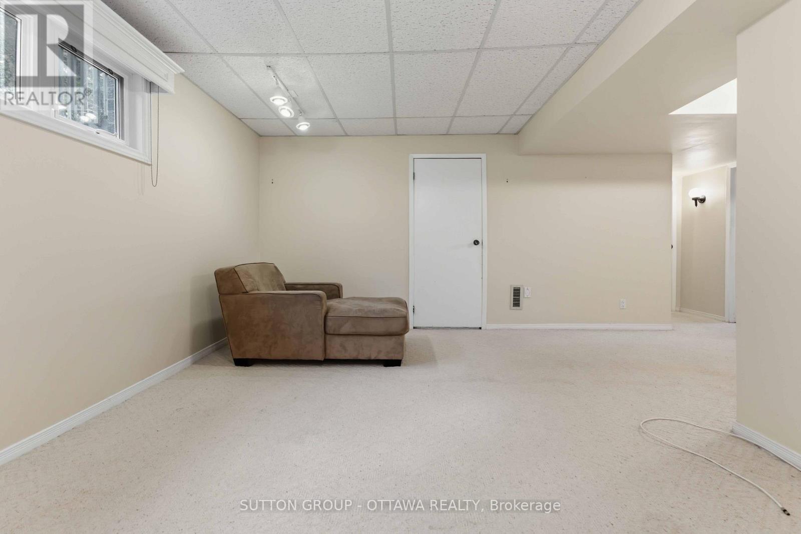 16 Crimson Gate, Ottawa, ON - Indoor