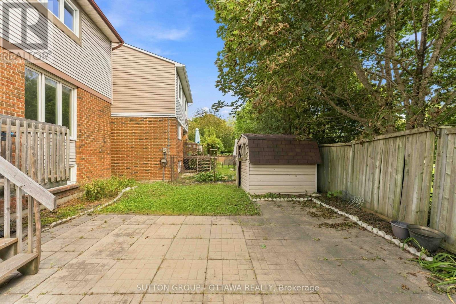 16 Crimson Gate, Ottawa, ON - Outdoor With Exterior