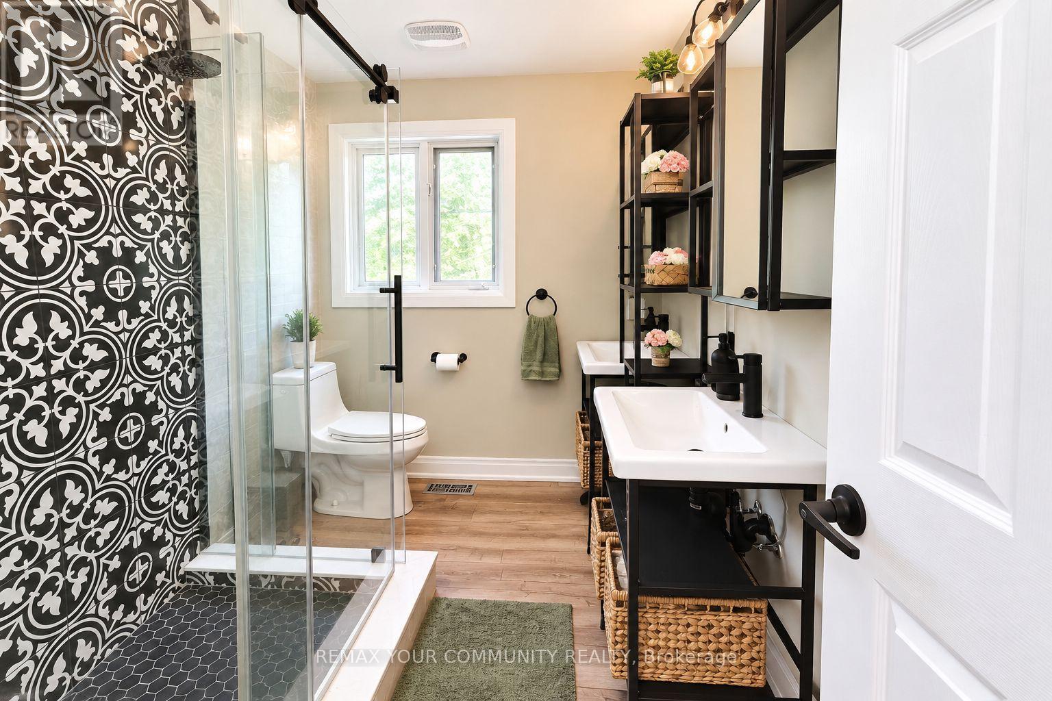 1138 Siesta Drive, Tiny, ON - Indoor Photo Showing Bathroom