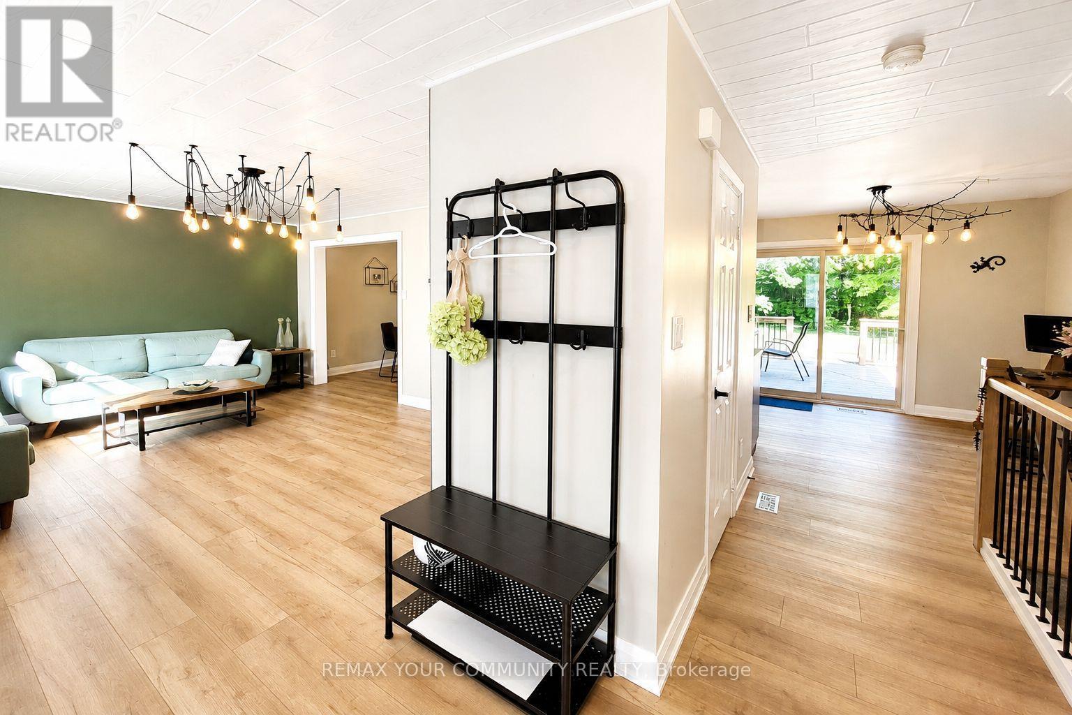 1138 Siesta Drive, Tiny, ON - Indoor