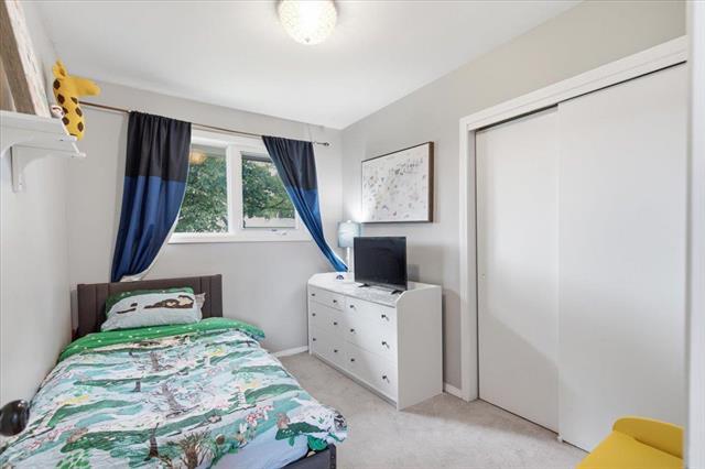 633 Melrose Ave, Winnipeg, MB - Indoor Photo Showing Bedroom