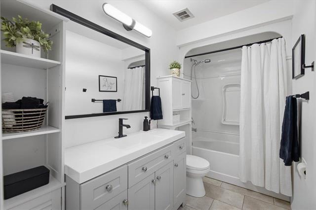 633 Melrose Ave, Winnipeg, MB - Indoor Photo Showing Bathroom