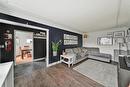 371 Mckay Ave, Winnipeg, MB  - Indoor Photo Showing Living Room 