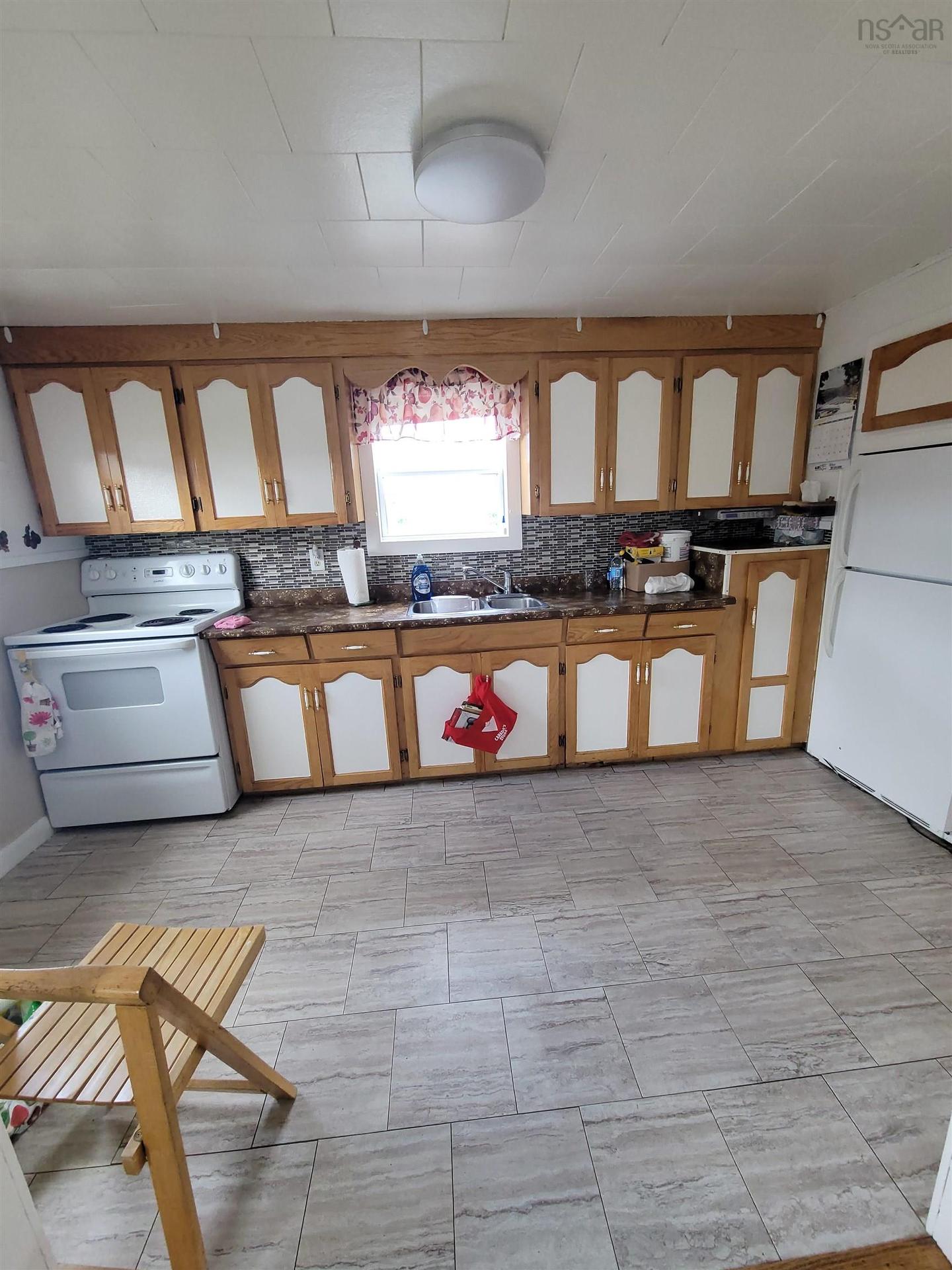 2 Davis Street, Glace Bay, NS