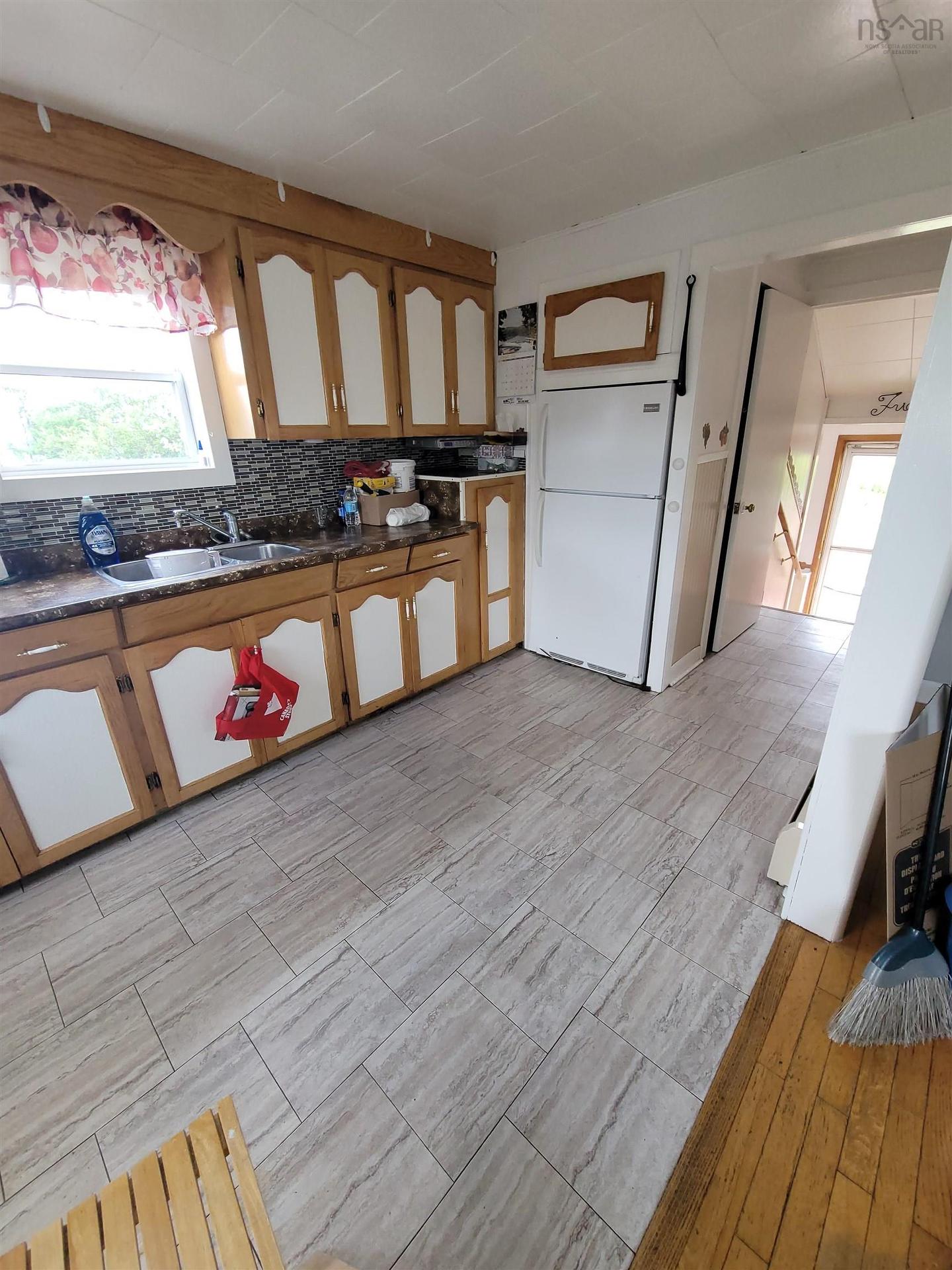 2 Davis Street, Glace Bay, NS