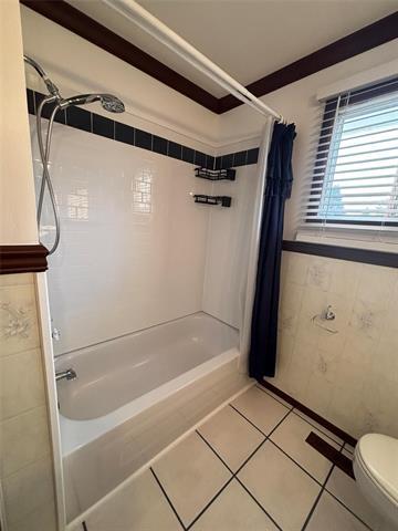 861 Sheppard St, Winnipeg, MB - Indoor Photo Showing Bathroom