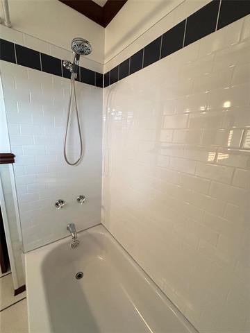 861 Sheppard St, Winnipeg, MB - Indoor Photo Showing Bathroom